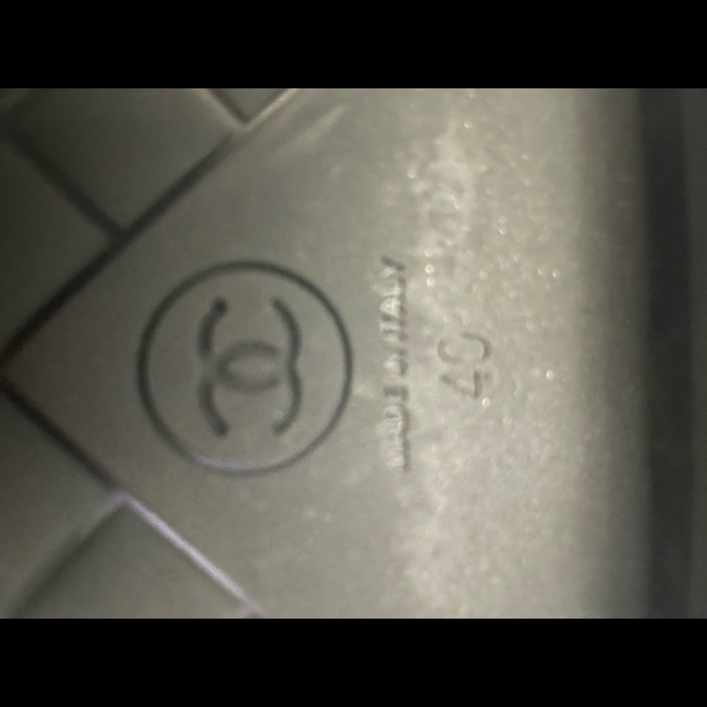 Chanel - Picture 9 of 9